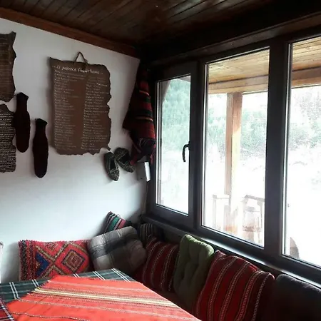 Етнокомплекс Койчеви Guest house *